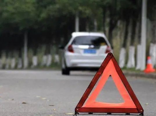 大霧天氣出行安全_霧霾天行車(chē)注意事項(xiàng)_出行提示