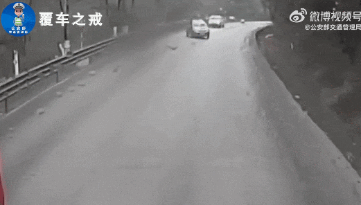出行提示_雨雪天行車(chē)安全_雨雪天氣駕駛技巧