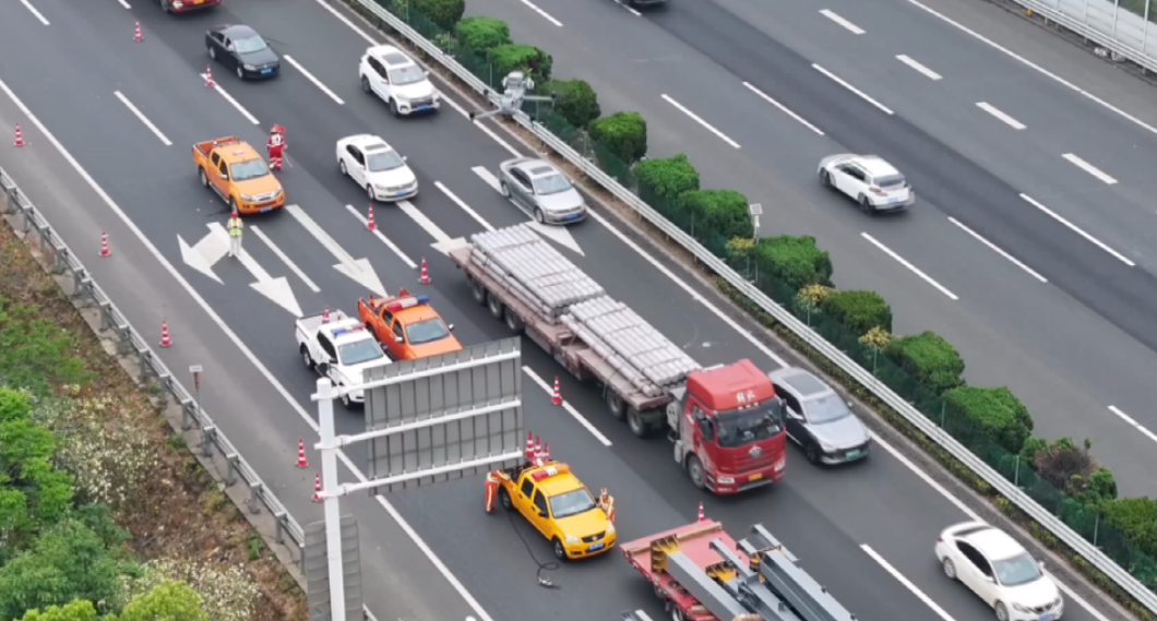 過渡期結(jié)束違規(guī)處罰_北京市外地過境重載貨車限行政策_(dá)限行